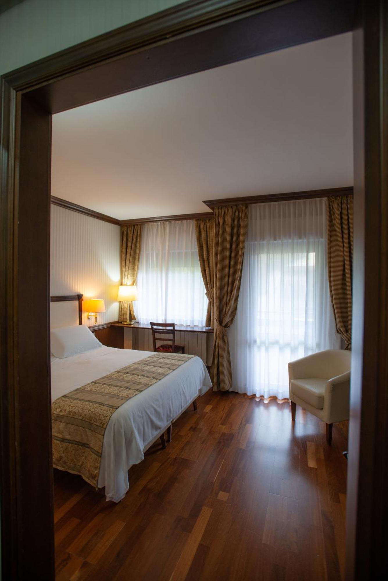 Hotel Corona & Spa Pescasseroli Esterno foto